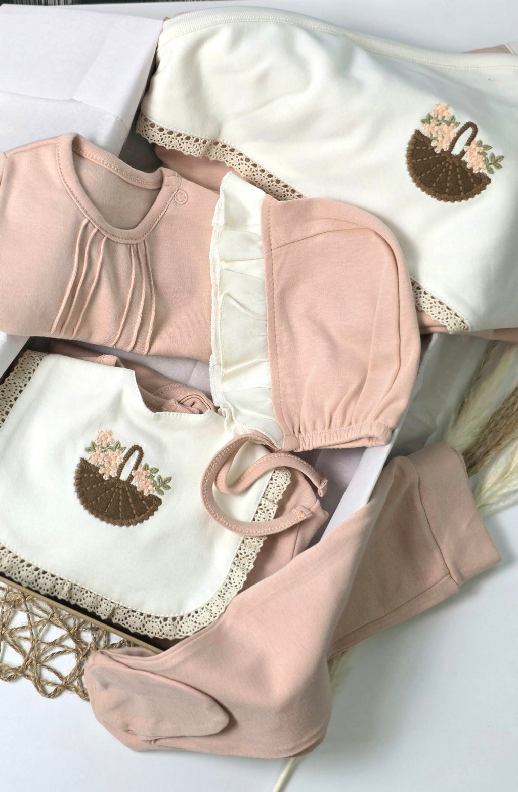 Flower Basket Embroidered 7-piece set - Pink